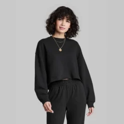 Women's Cropped Sweatshirt - Wild Fableâ„¢