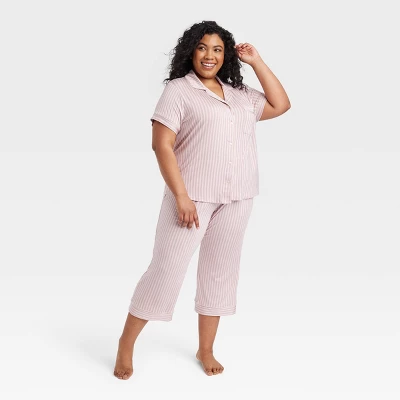 Women's Beautifully Soft Short Sleeve Notch Collar Top And Pants Pajama Set - Stars Above™ 6 Women's Beautifully Soft Short Sleeve Notch Collar Top And Pants Pajama Set - Stars Above™ - Image 6