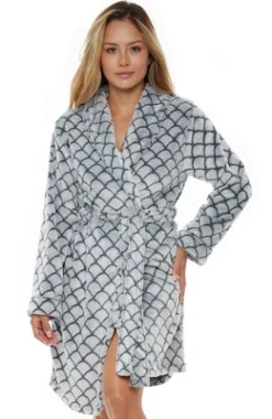 Women's Warm Soft Plush Fleece Bathrobe, Knee Length Robe, Seashell Scalloped 17 Women's Warm Soft Plush Fleece Bathrobe, Knee Length Robe, Seashell Scalloped -Avenue Sale Store GUEST 94e52b1b b0c2 4710 ad9b 1cdb565ca4d4